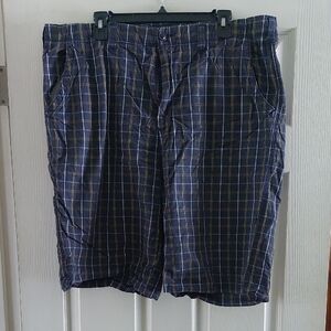 Nautica Men's Blue Plaid Shorts
